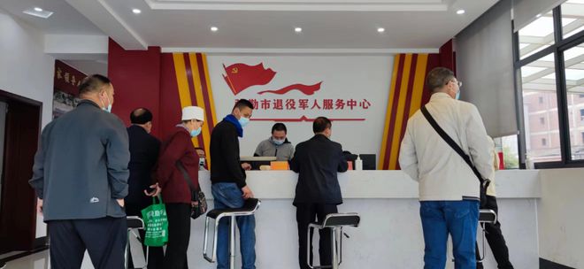 昆明退伍军人贷款流程_军人退伍有时间限制吗_军人退伍
